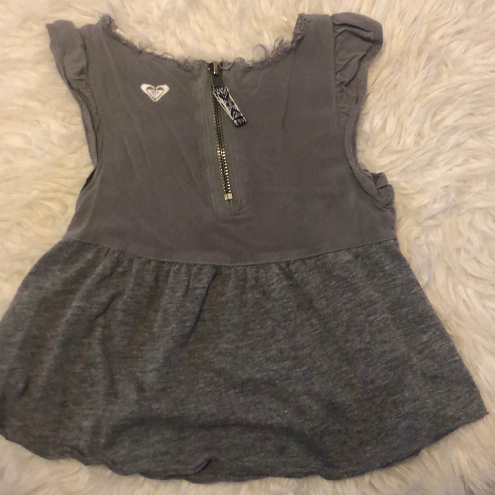 SOLD--Roxy 4T top